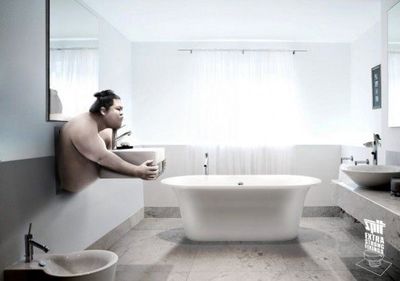 很有沖擊力的宣傳海報~~衛浴產品